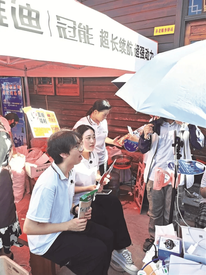火了火了，最具烟火气的集市和最懂夏天的地方都在咱东宝