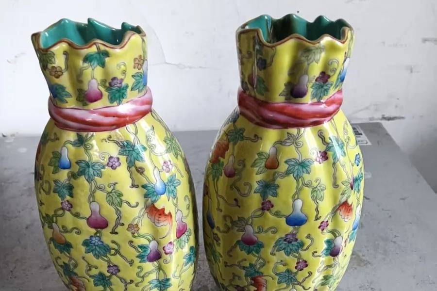 震惊!上海年轻男子和大爷结成“忘年交”,谁料对方竟在背后...200余万积蓄被掏空!