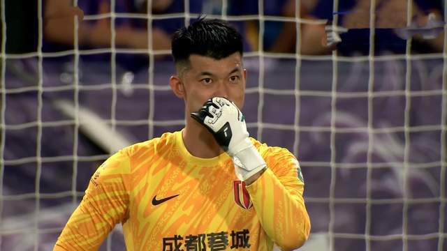 成都报5门将，3线作战徐正源成巧妇，足协杯拿海牛止颓 艾比离一队