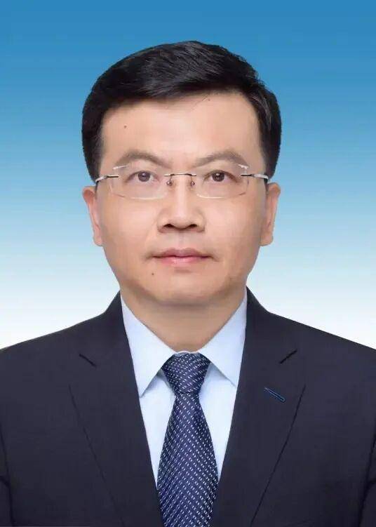 拟任正厅级领导职务的卞成,已任青岛市副市长